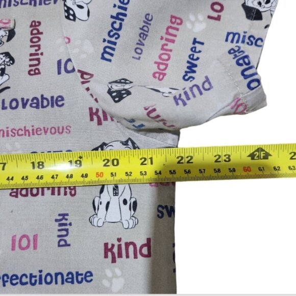 Scrub Nursing Top Lot of 2 Womens Med. Star Wars & 101 Dalmatians Uniforms - Picture 7 of 15